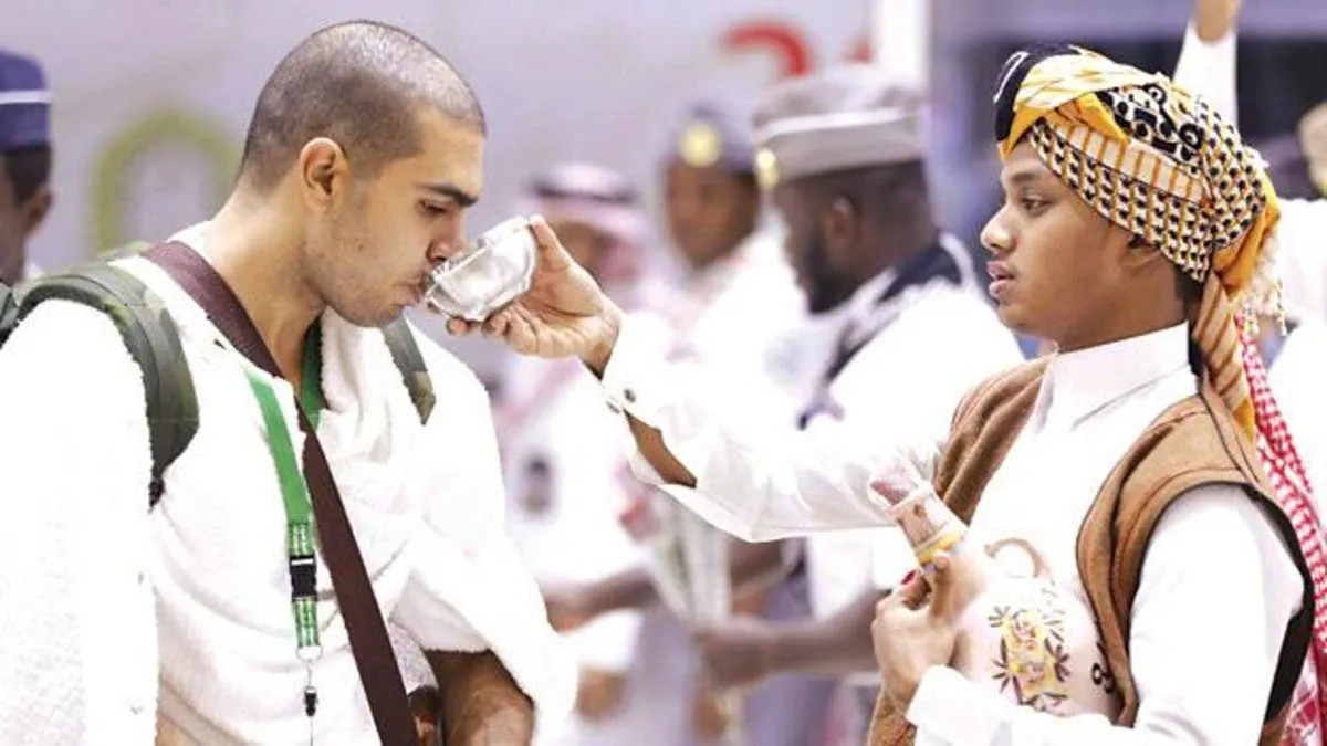L'eau de Zamzam, servie fraîche